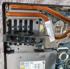 DELL埃